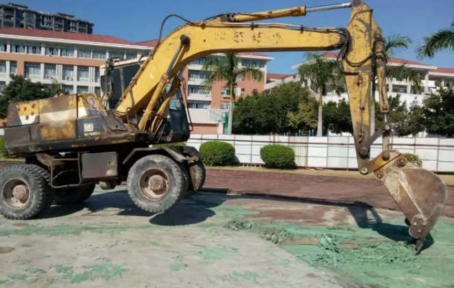 四川铲除塑胶跑道价格